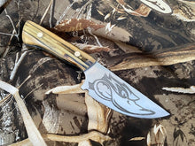 Load image into Gallery viewer, Duck Hunting theme knife with Marsh Reed cast handles
